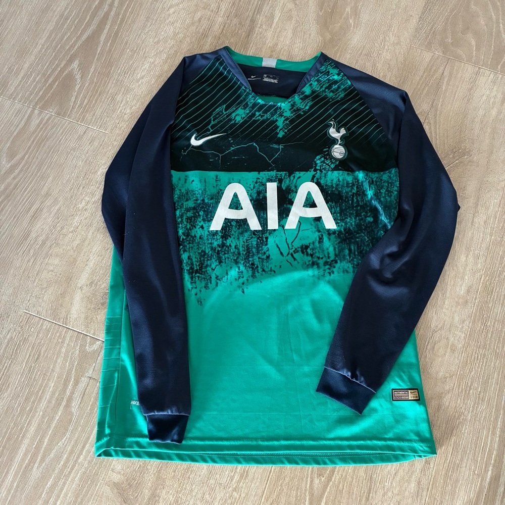 *NIKE* Tottenham Hotspur Goalkeeper jersey by Nike: AIA sponsored.